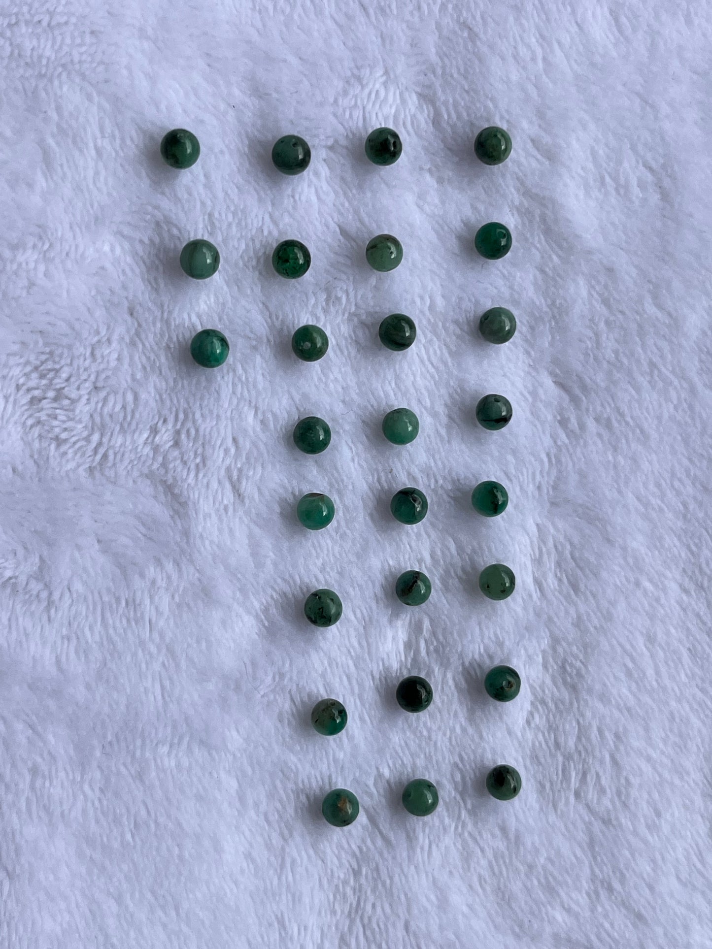 Balines de Esmeralda Natural de 5 mm – Calidad Alta